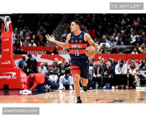 埃弗里-布拉德利正式加盟老鹰,将为球队增添后场深度 埃弗里-布拉德利正式加盟老鹰,将为球队增添后场深度