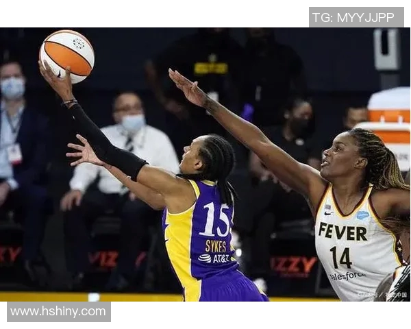 2017年WNBA季后赛太阳队与狂热队的精彩对决回顾与分析 2017年WNBA季后赛太阳队与狂热队的精彩对决回顾与分析